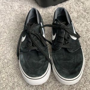 Nike Janoski